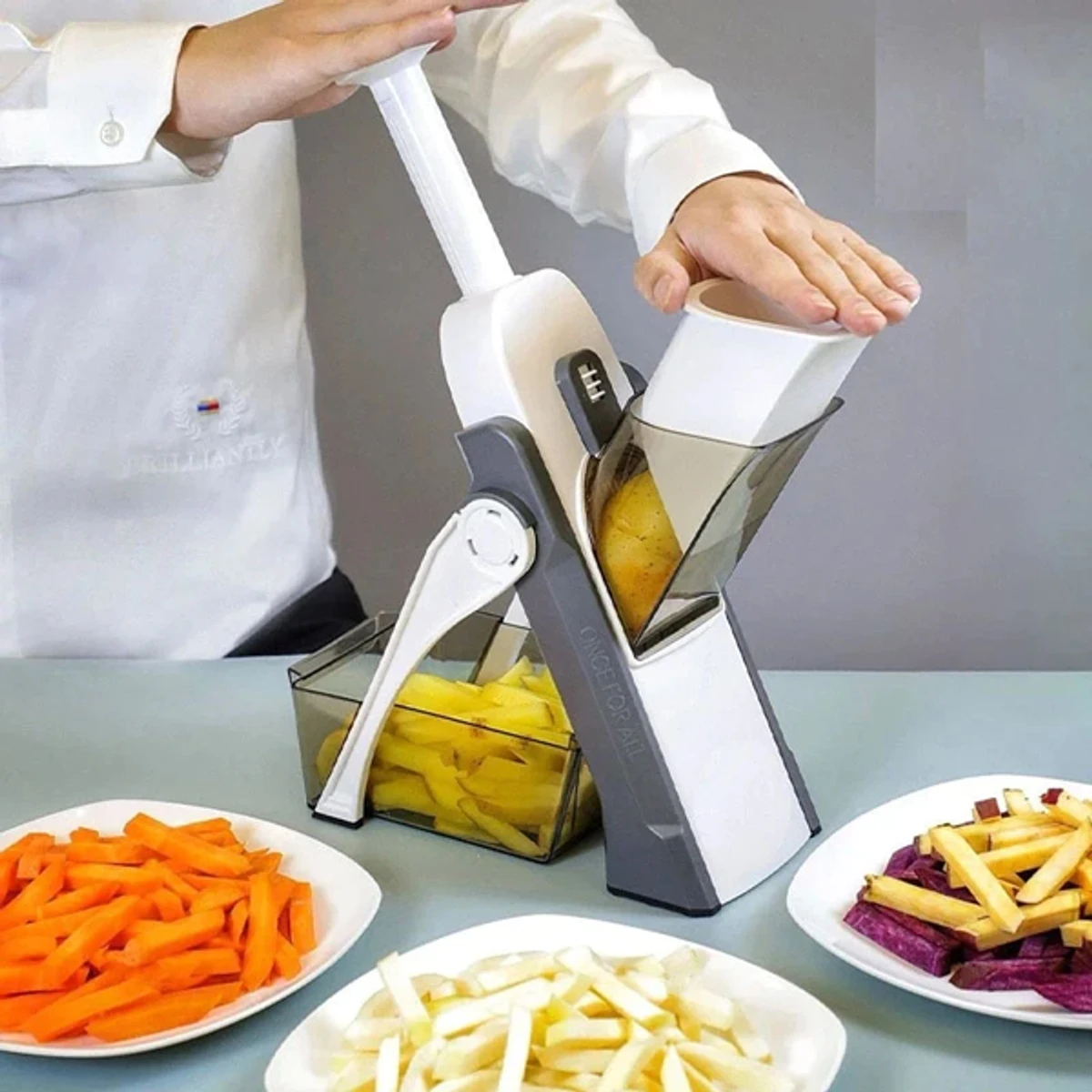 Vegetable Chopper with Mandoline Slicer